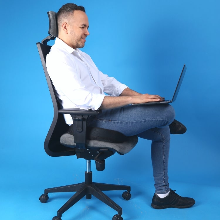 Spinaly Comfy Seat seat cushion for relieving lower back pain and back pain